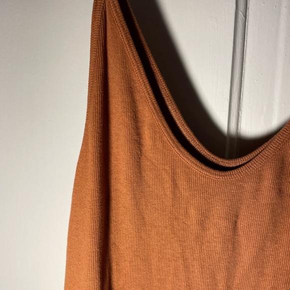 Burnt orange tank top scoop neck - Picture 2 of 4